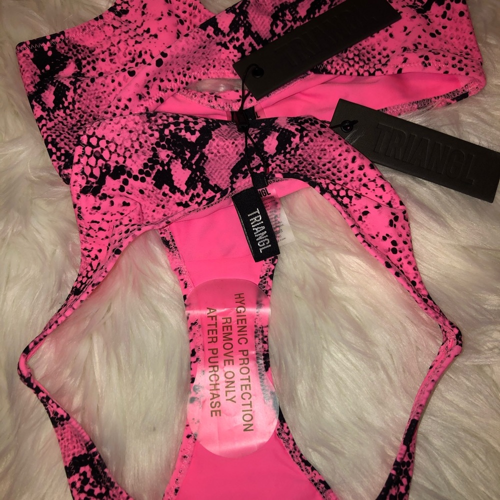 Triangl Bikini - Picture 3 of 6